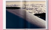 National Geographic : Around the World in 125 Years