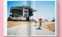 National Geographic : Around the World in 125 Years