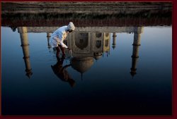 Réflection Taj Mahal 1999 {JPEG}